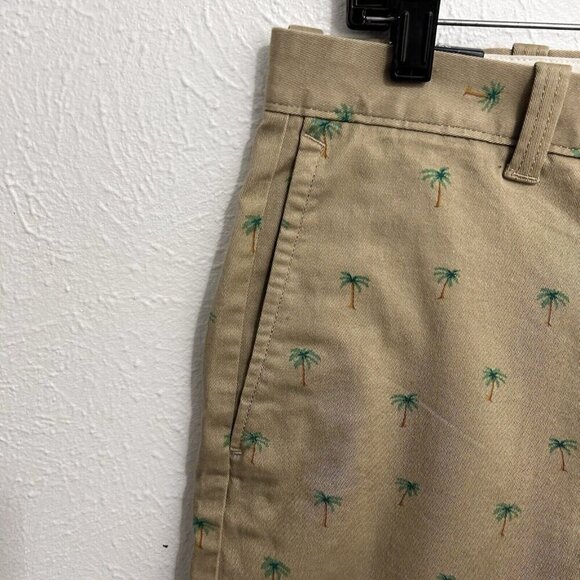 J. Crew Shorts Mens 32 Khaki Summer Re-Imagined Palm Trees Tan Chino 9" Inseam - Picture 3 of 9